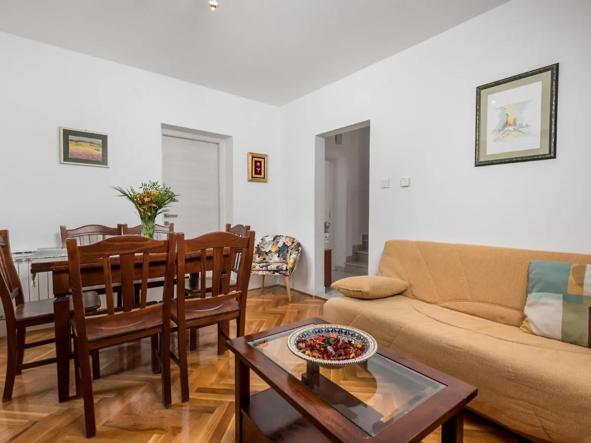 Holiday Home Noveanni By Interhome Kornic